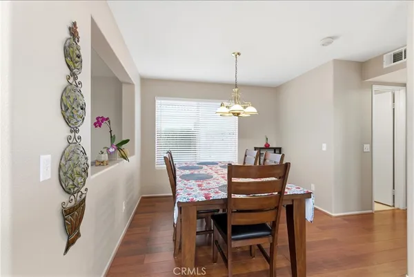 $725,000 | 922 Naples Drive, Corona, CA 92882