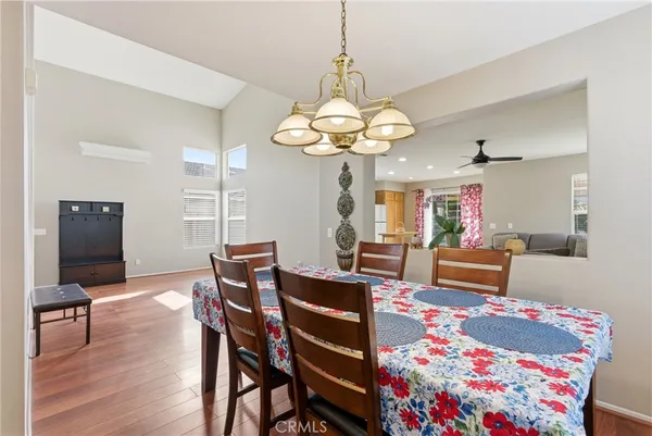 $725,000 | 922 Naples Drive, Corona, CA 92882