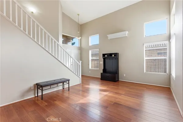 $725,000 | 922 Naples Drive, Corona, CA 92882