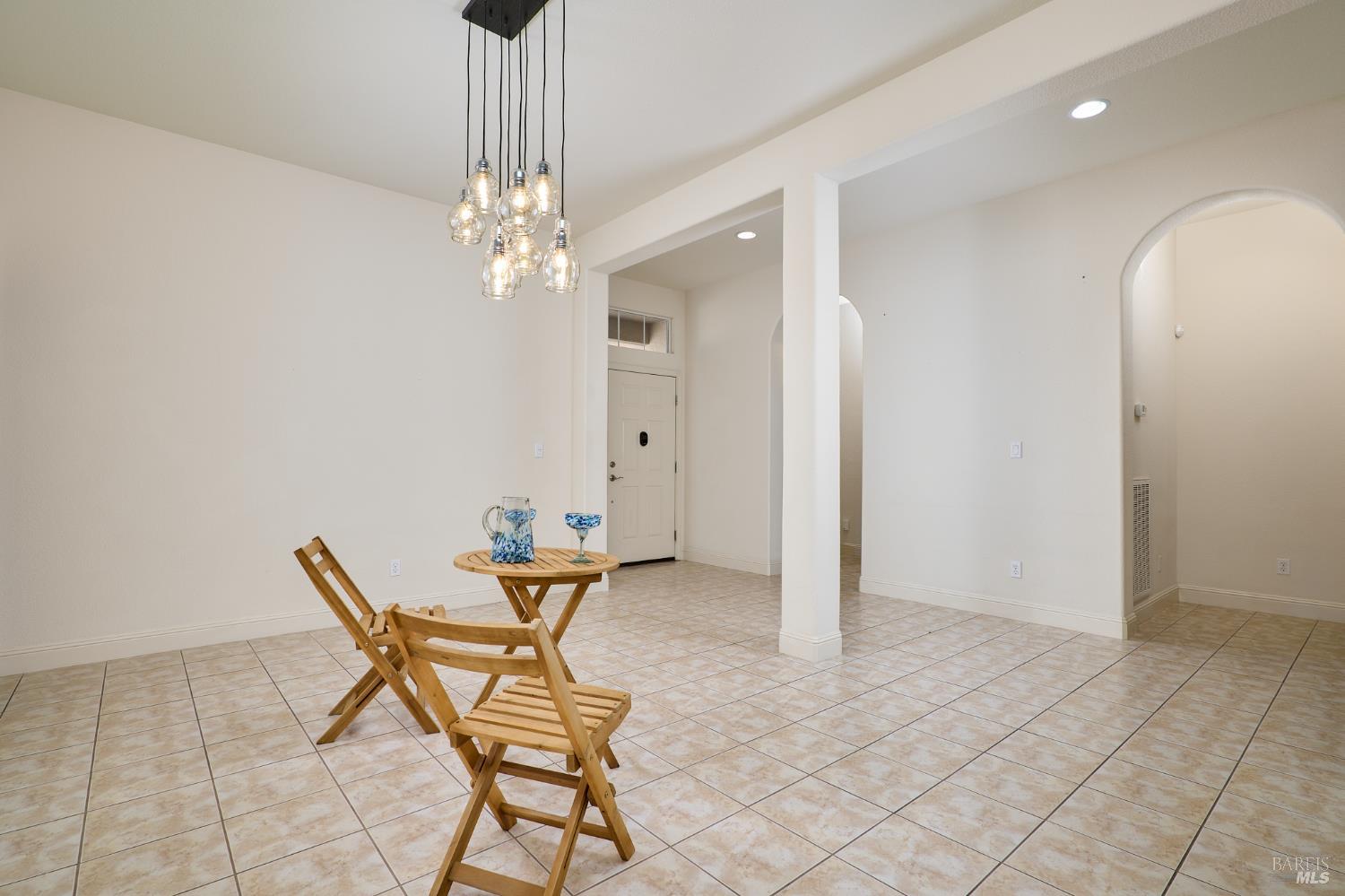 721 Michelbook Lane Rio Vista, CA 94571 - Photo 4 of 36