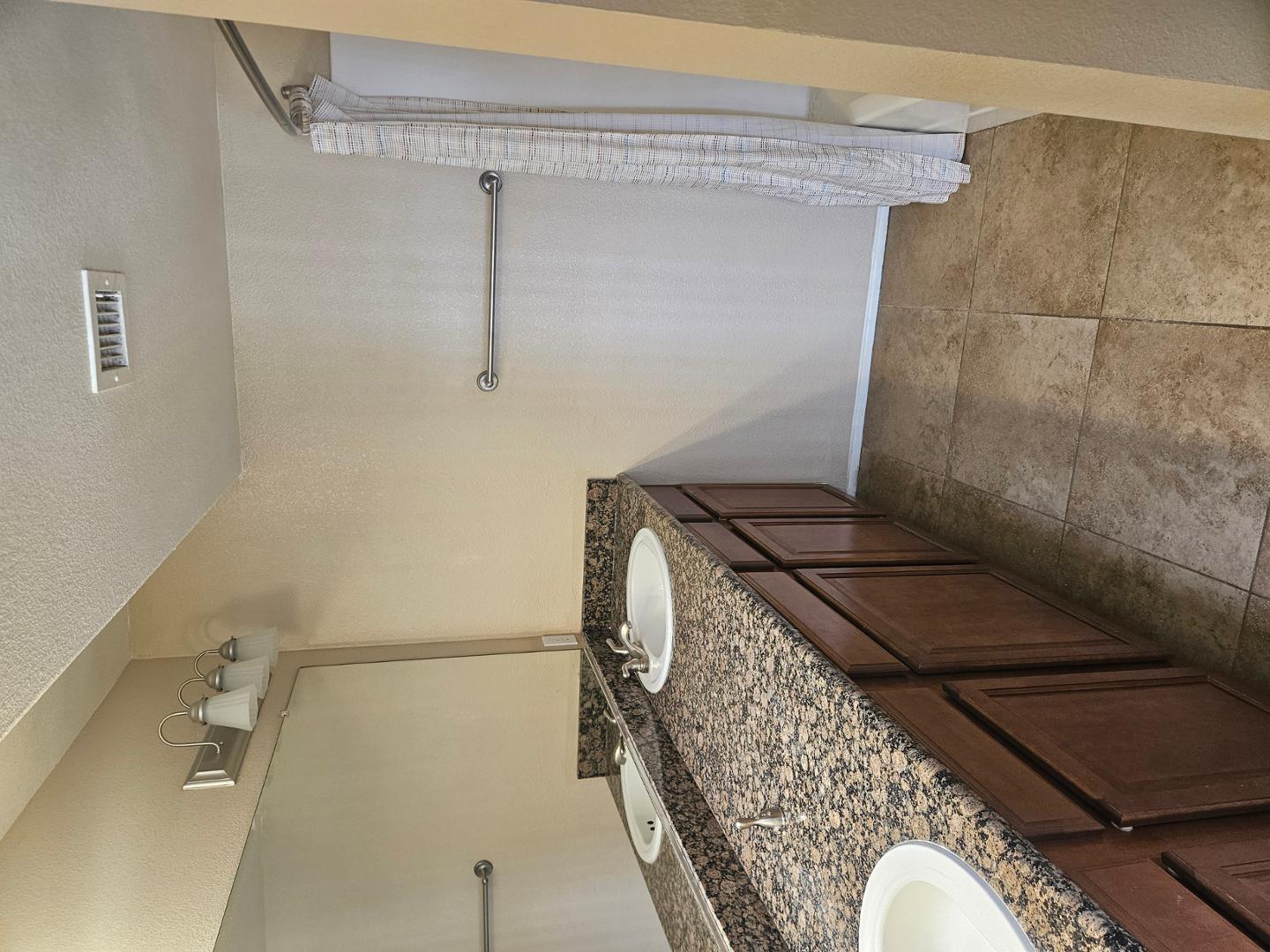 935 North Granite Reef Road, Unit 116 Scottsdale, AZ 85257 - Photo 16 of 24 Photo #16