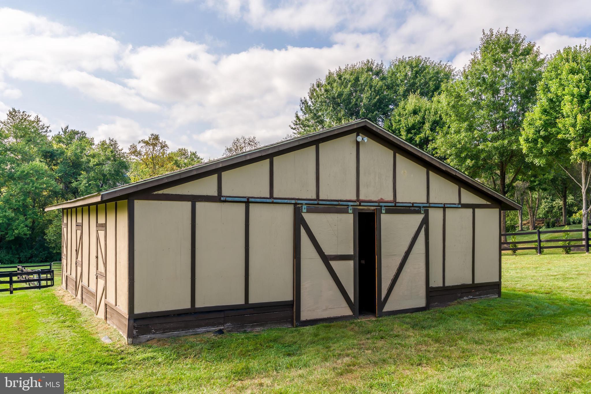 1738 Dressage Drive Reston, VA 20190 - Photo 39 of 57