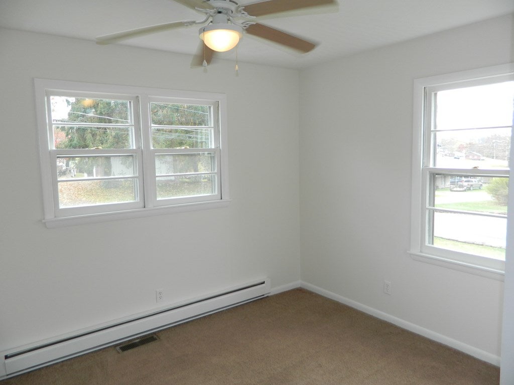 31225 Old Stage Road Glade Spring, VA 24340 - Photo 14 of 31 Gallery Image 14