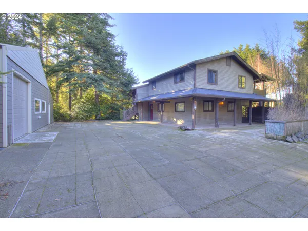 $699,999 | 4 Vista Drive, Port Orford, OR 97465