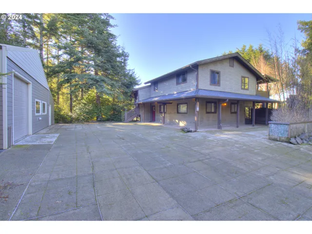 $699,999 | 4 Vista Drive, Port Orford, OR 97465