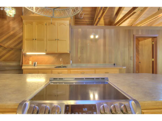 $699,999 | 4 Vista Drive, Port Orford, OR 97465