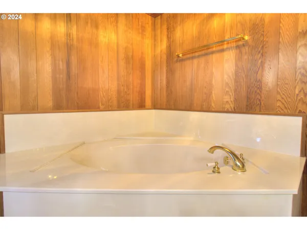 $699,999 | 4 Vista Drive, Port Orford, OR 97465