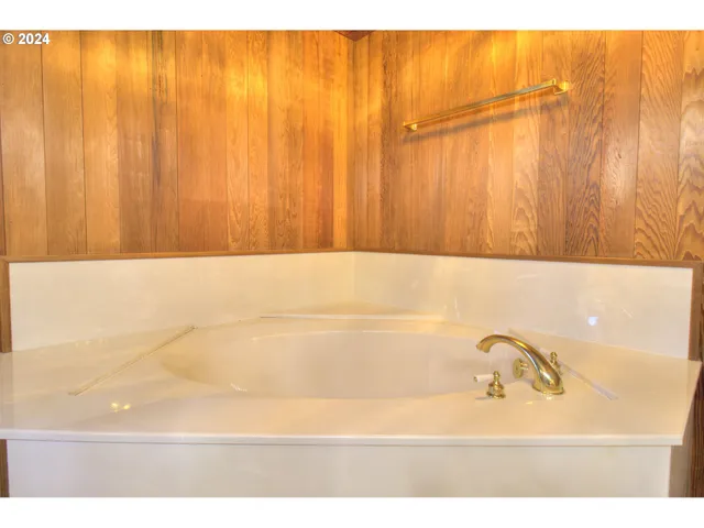 $699,999 | 4 Vista Drive, Port Orford, OR 97465