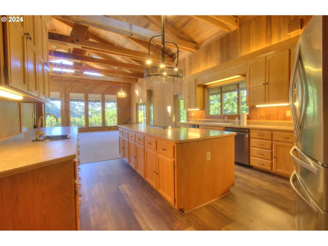 $699,999 | 4 Vista Drive, Port Orford, OR 97465