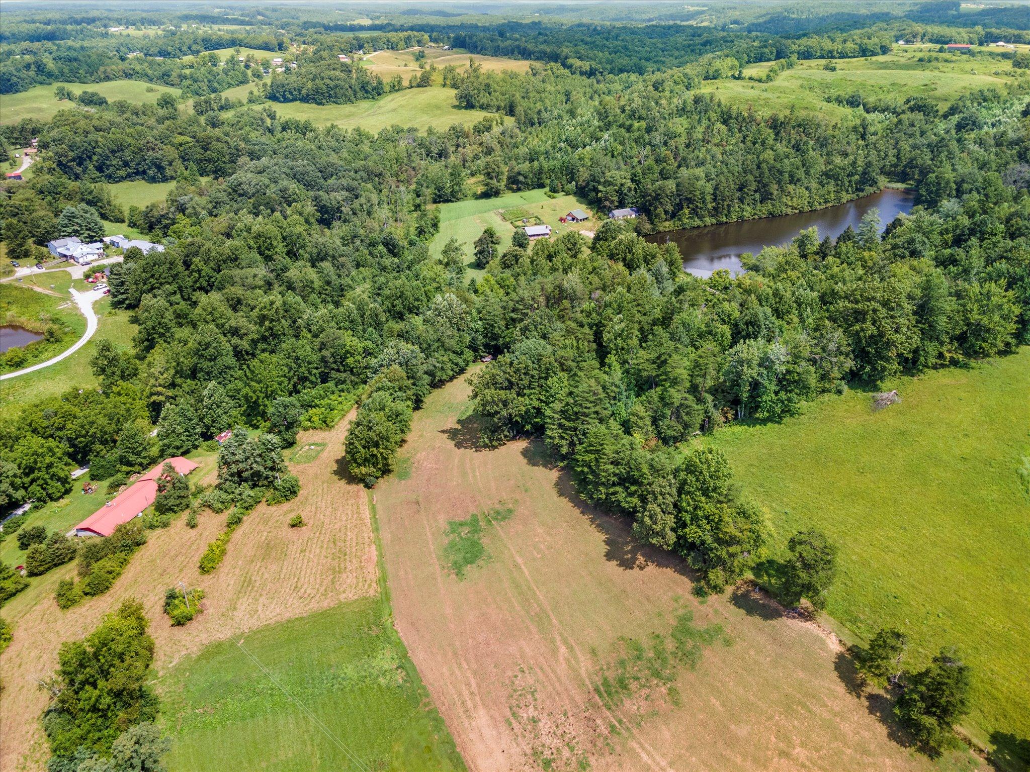 20 Club Lake Road McKee, KY 40447 - Photo 26 of 32 28-DJI_0134
