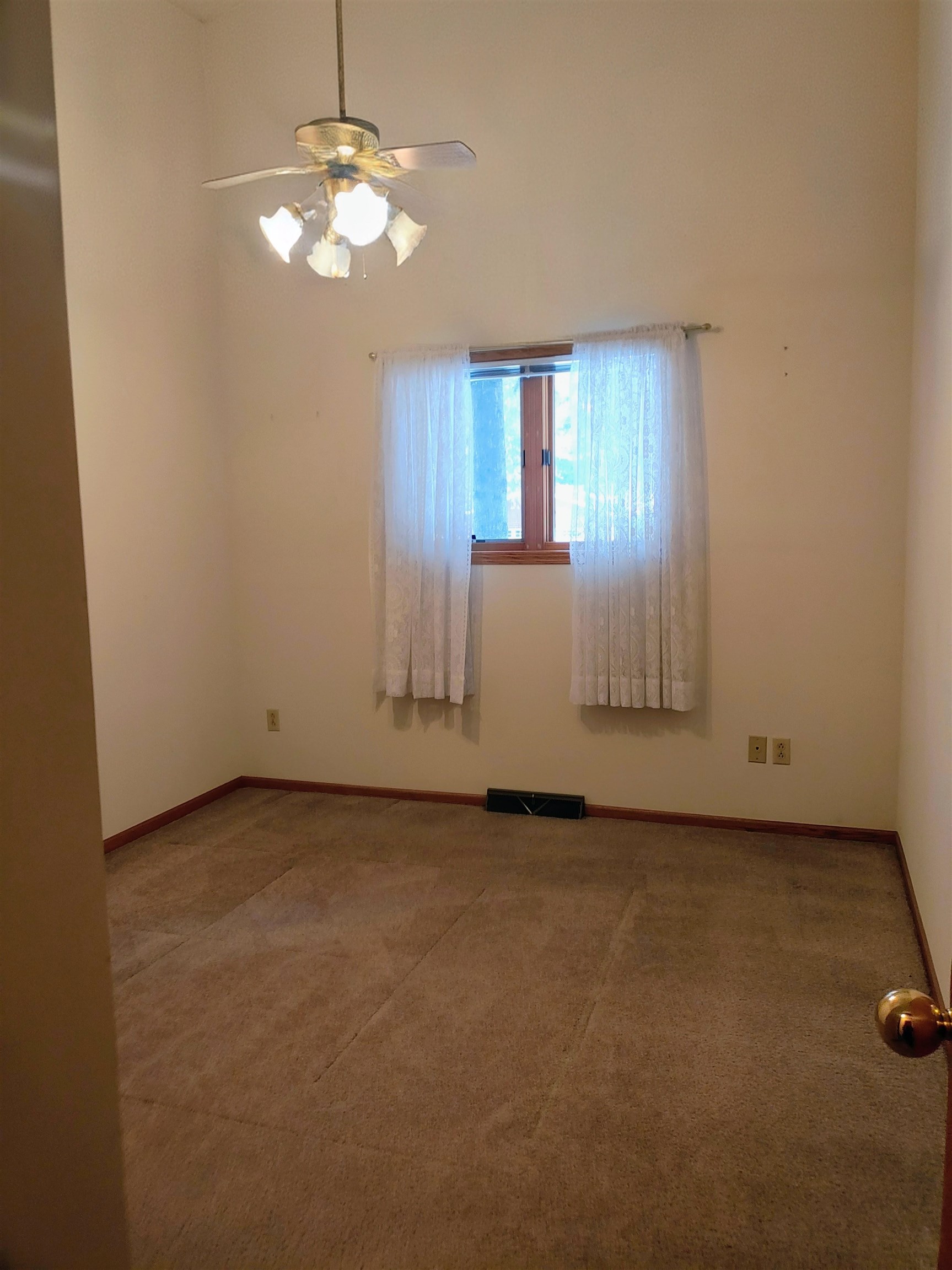 321 North Vincennes Street Adams, WI 53910 - Photo 18 of 26