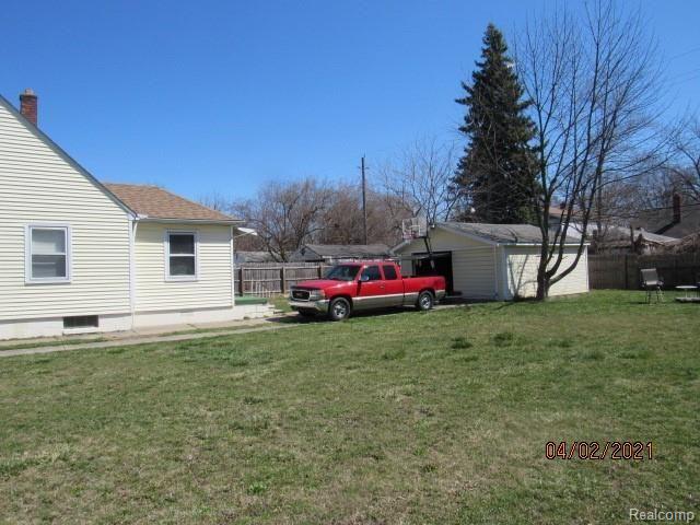 12308 Lansdowne Street Detroit, MI 48224 - Photo 9 of 29