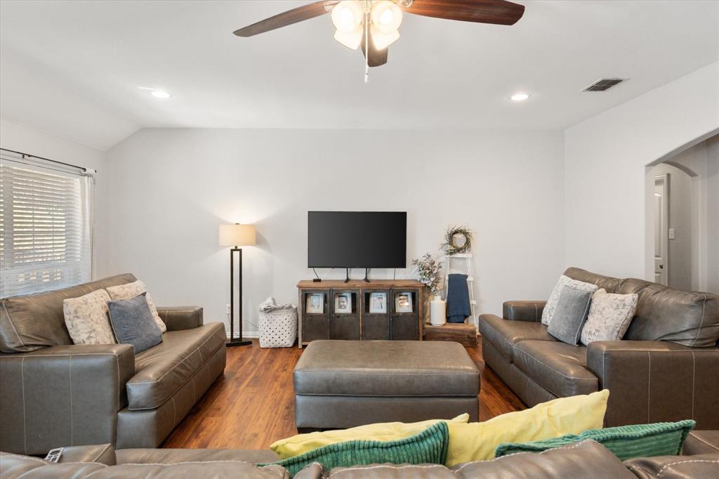 100 Ruth Court Aledo, TX 76008 - Photo 14 of 40