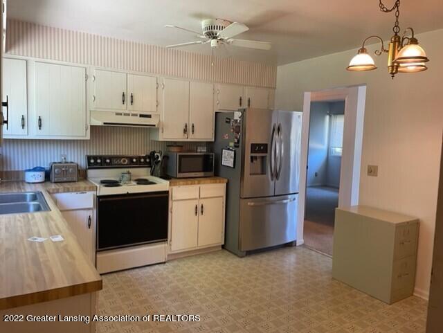 3200 Colchester Road Lansing, MI 48906 - Photo 5 of 11 col6