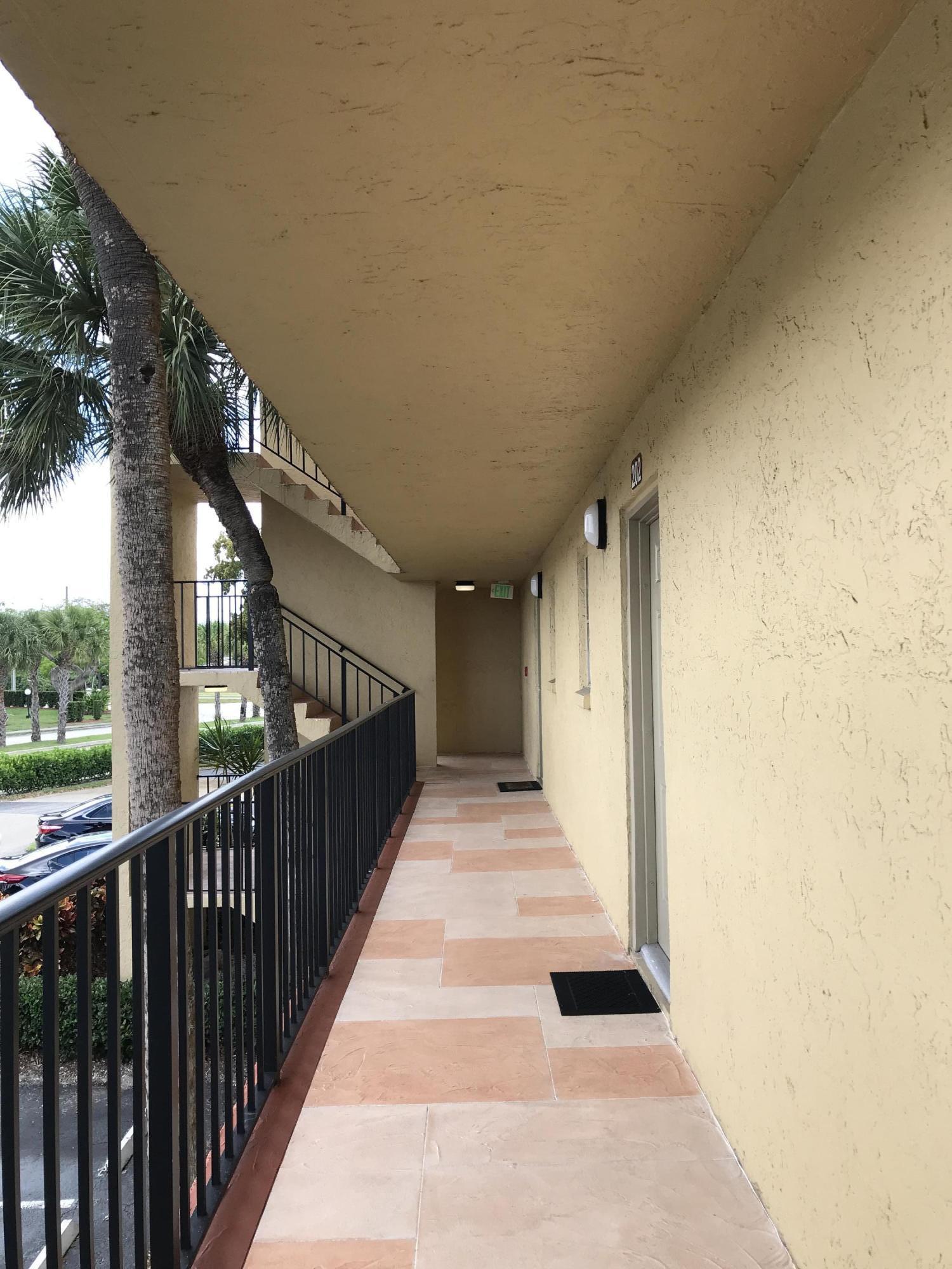 9440 Southwest 8th Street, Unit 203 Boca Raton, FL 33428 - Photo 20 of 22 IMG_0575