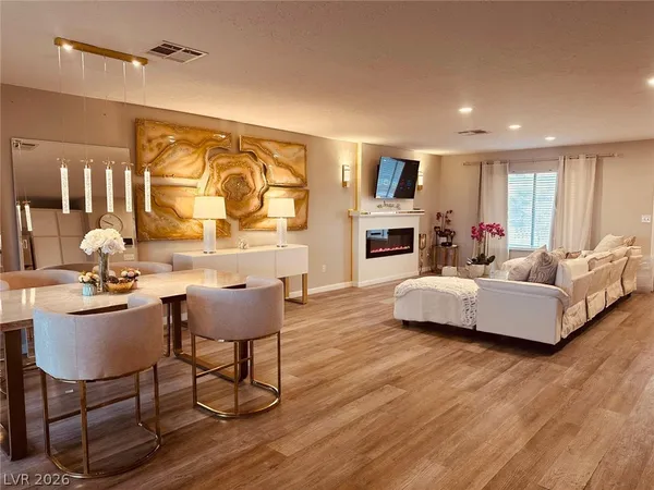 $2,480 | 109 Glen Oak Drive, Henderson, NV 89002
