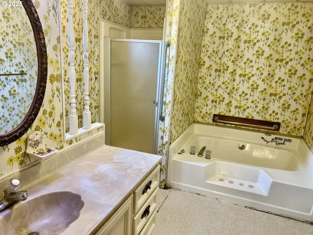 $29,997 | 5355 River Road North, Unit 126, Keizer, OR 97303