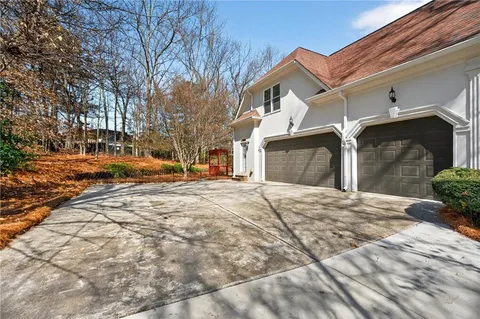$1,250,000 | 10640 North Edgewater Place, Johns Creek, GA 30097