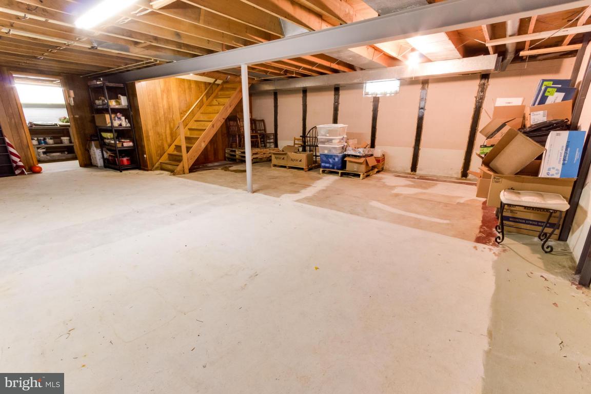 103 South Oak Street Lititz, PA 17543 - Photo 17 of 19 Gallery Image 17
