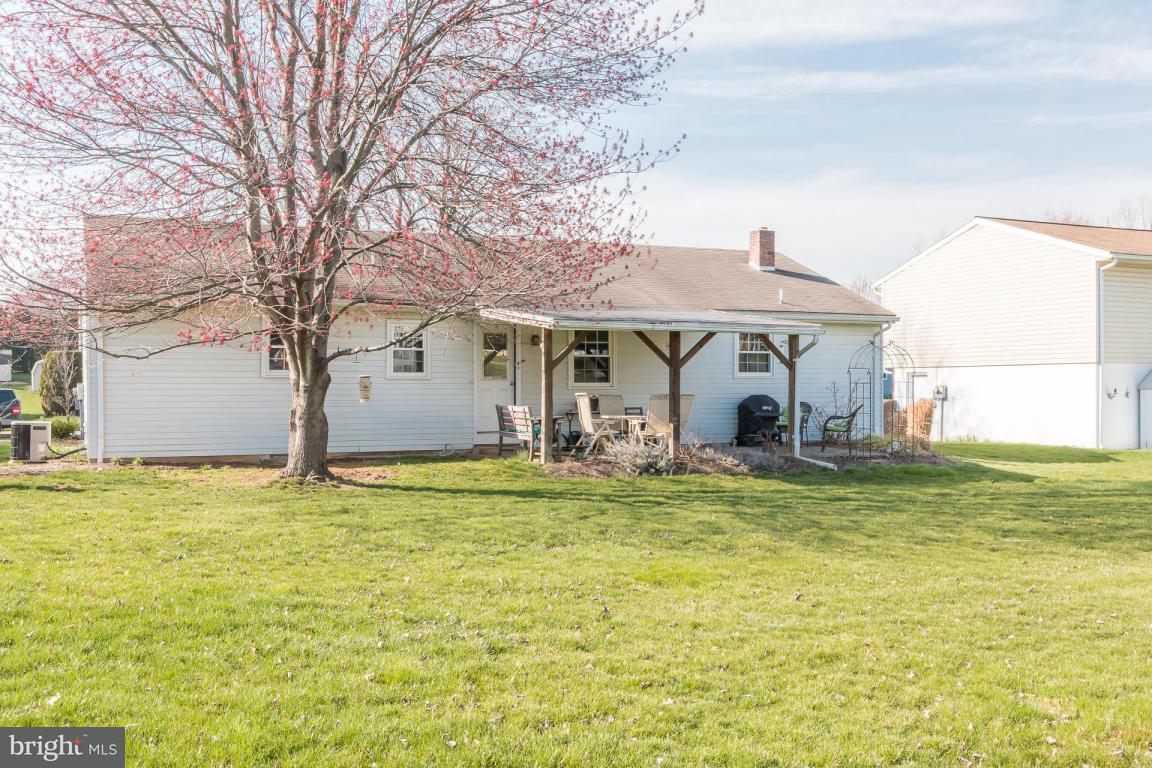 103 South Oak Street Lititz, PA 17543 - Photo 3 of 19 Gallery Image 3