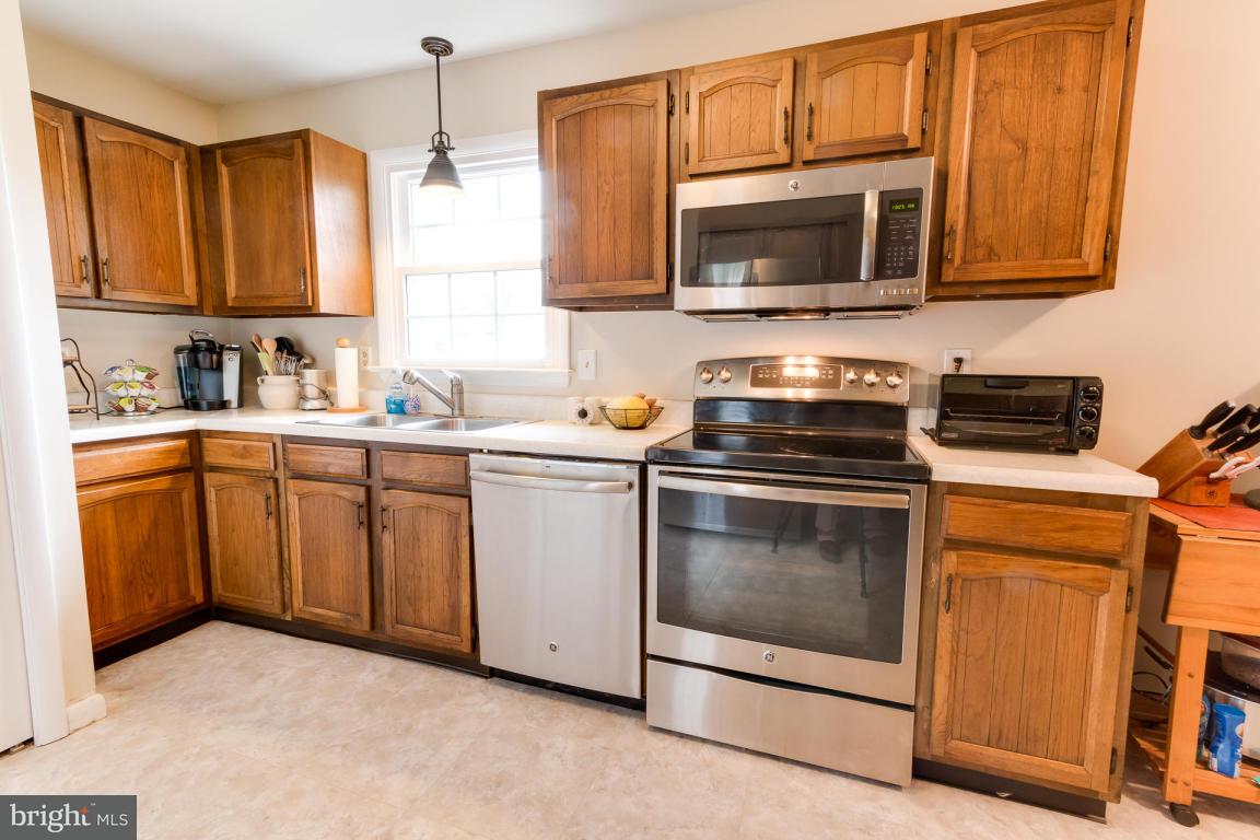 103 South Oak Street Lititz, PA 17543 - Photo 10 of 19 Gallery Image 10