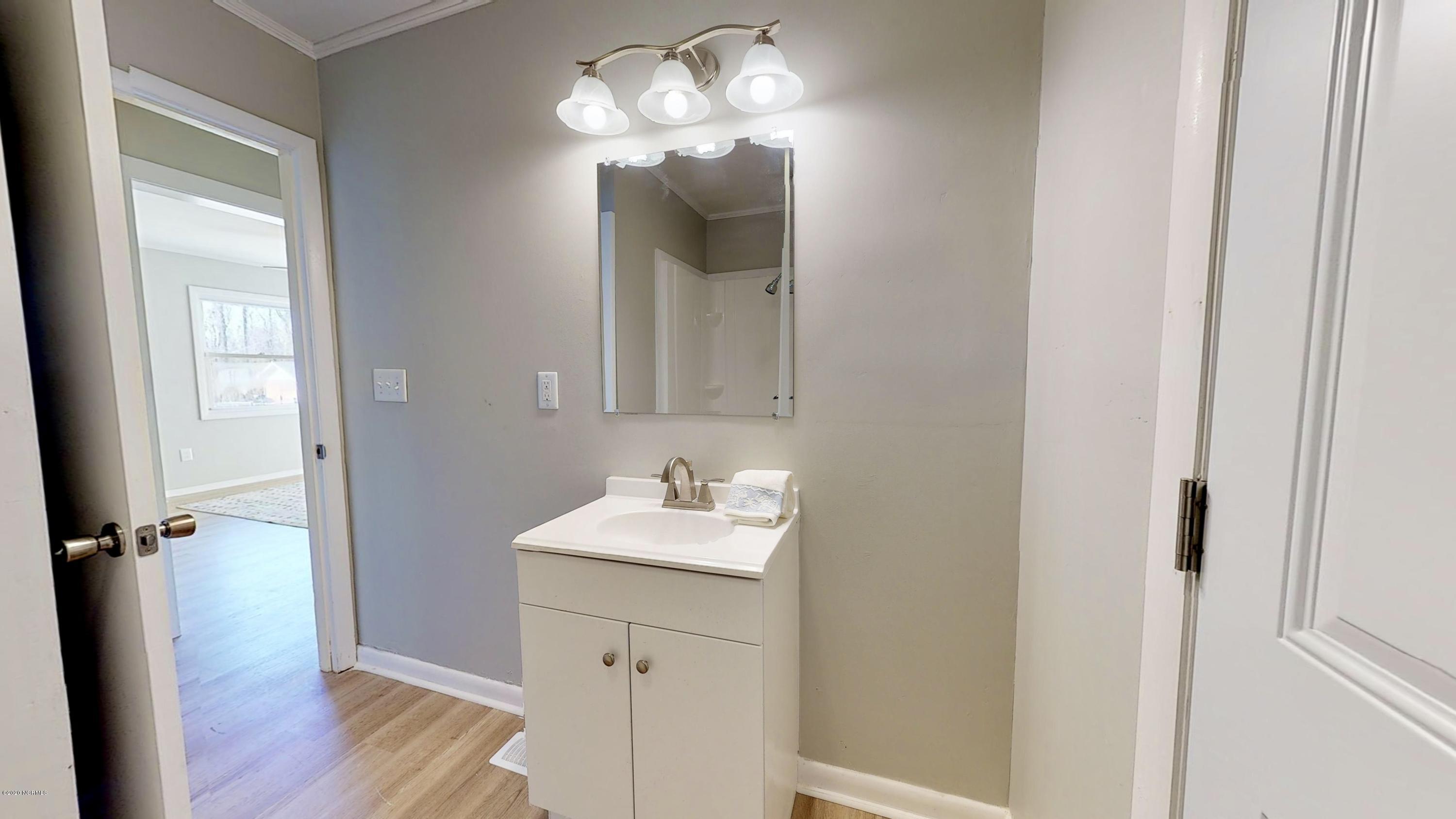 307 Sheffield Road Jacksonville, NC 28546 - Photo 14 of 33 307-Sheffield-Dr-01232020_083002