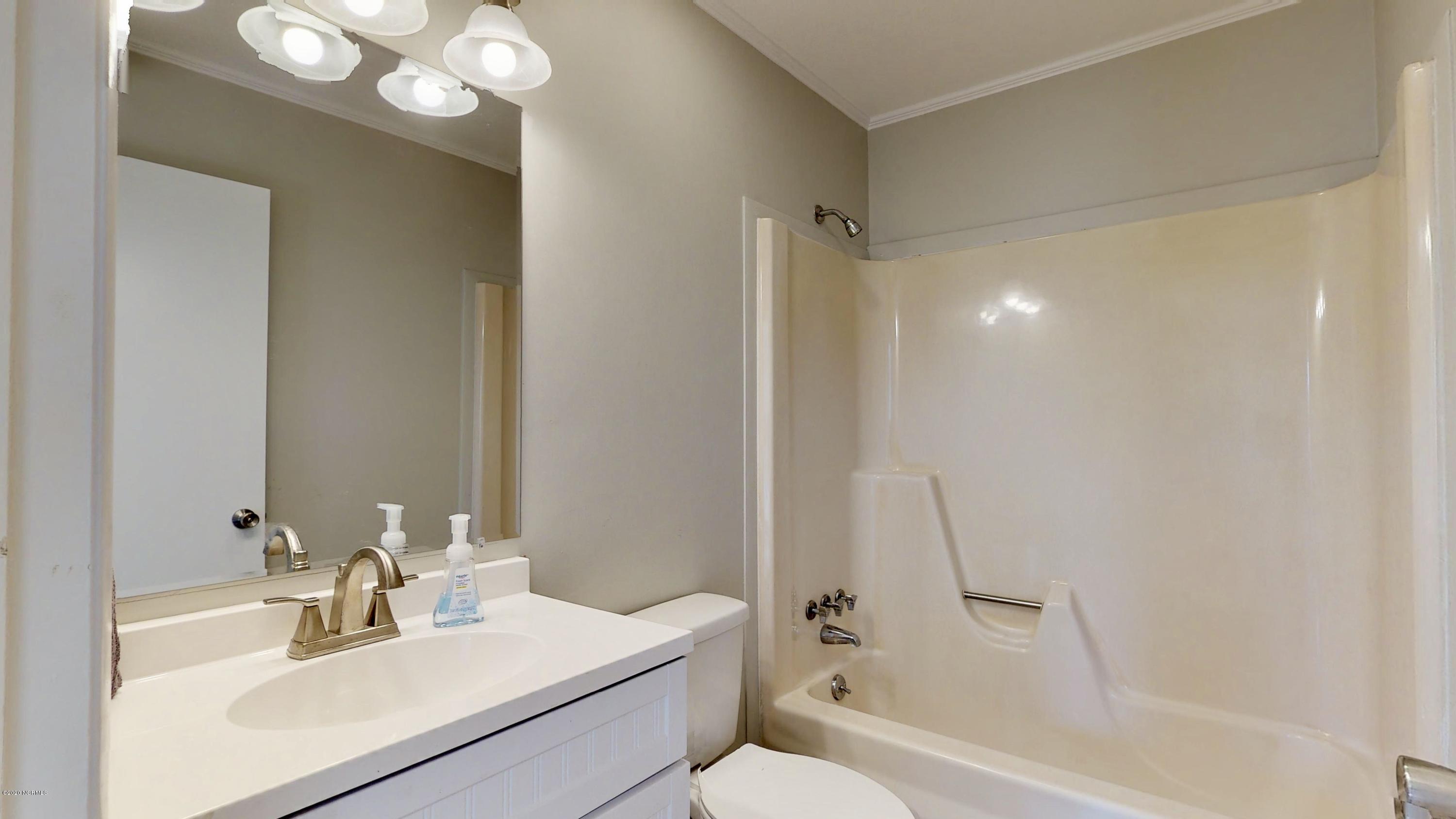 307 Sheffield Road Jacksonville, NC 28546 - Photo 18 of 33 307-Sheffield-Dr-01232020_083232