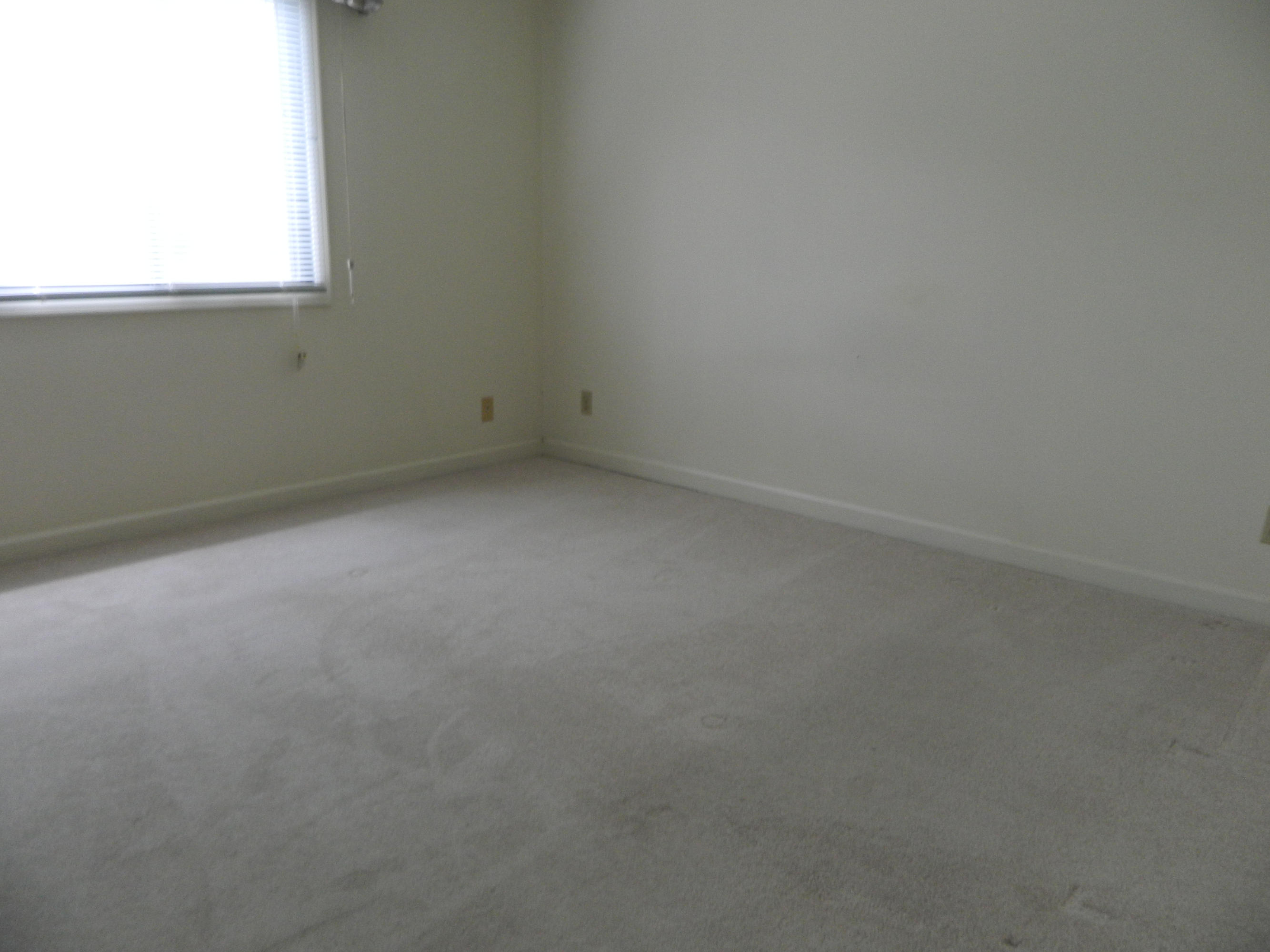 16 Brookside Drive Oak Ridge, TN 37830 - Photo 9 of 21 Master Bedroom