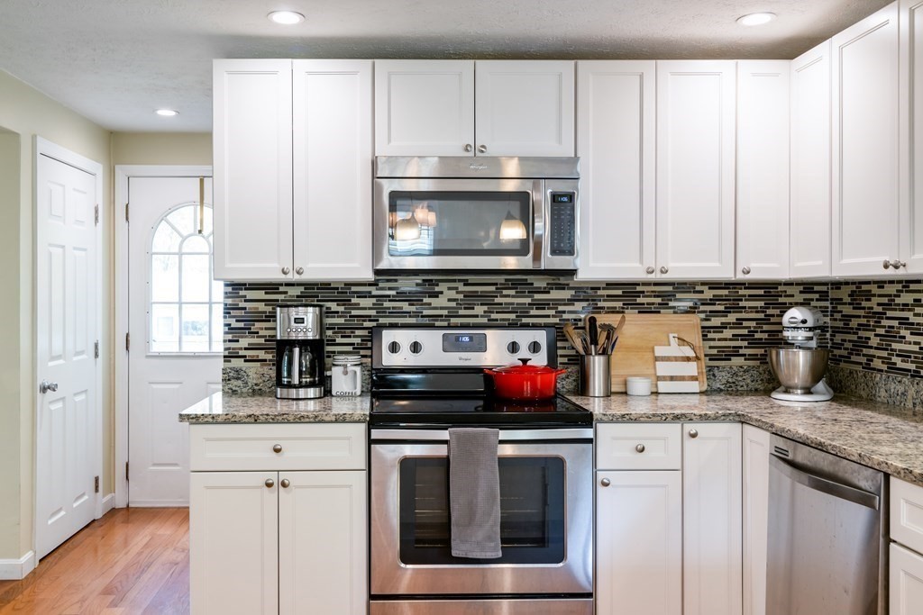 58 North Shore Road Holbrook, MA 02343 - Photo 4 of 24