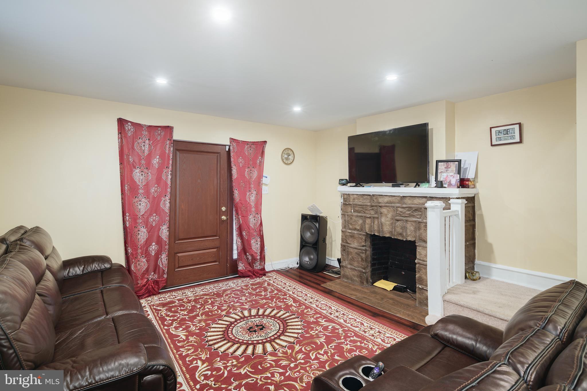 4106 Garrett Road Drexel Hill, PA 19026 - Photo 3 of 22