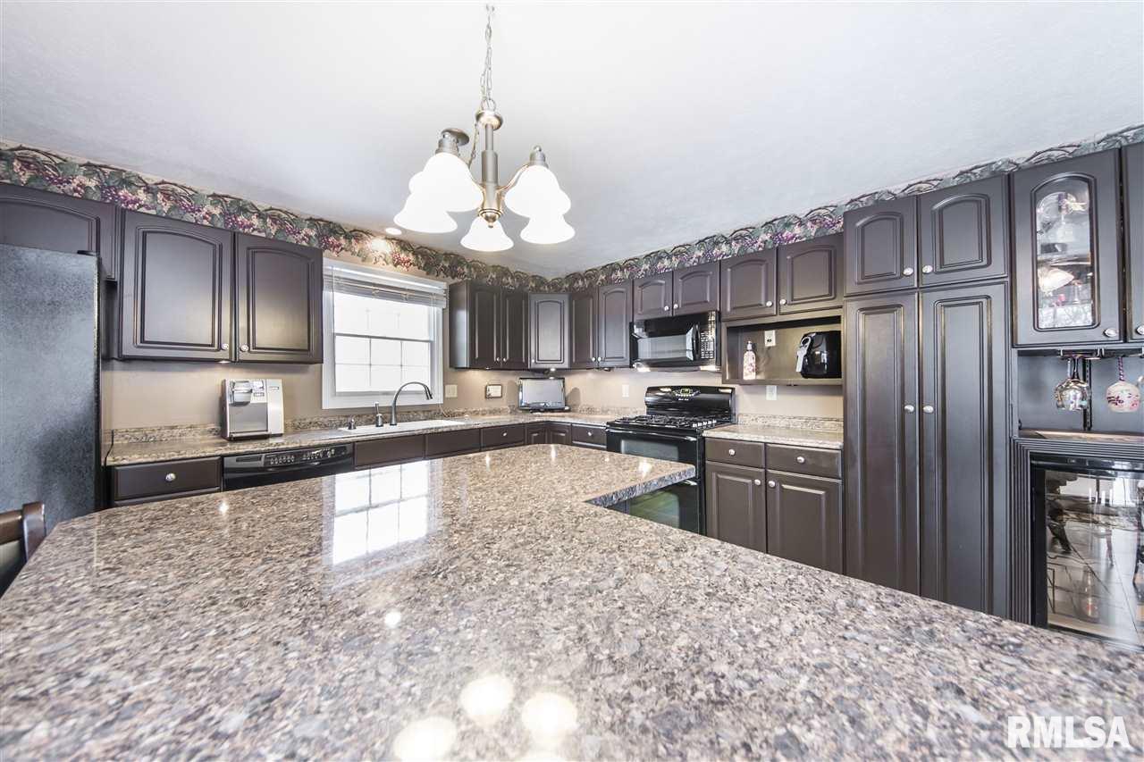 29271 Townline Road Mackinaw, IL 61755 - Photo 3 of 36