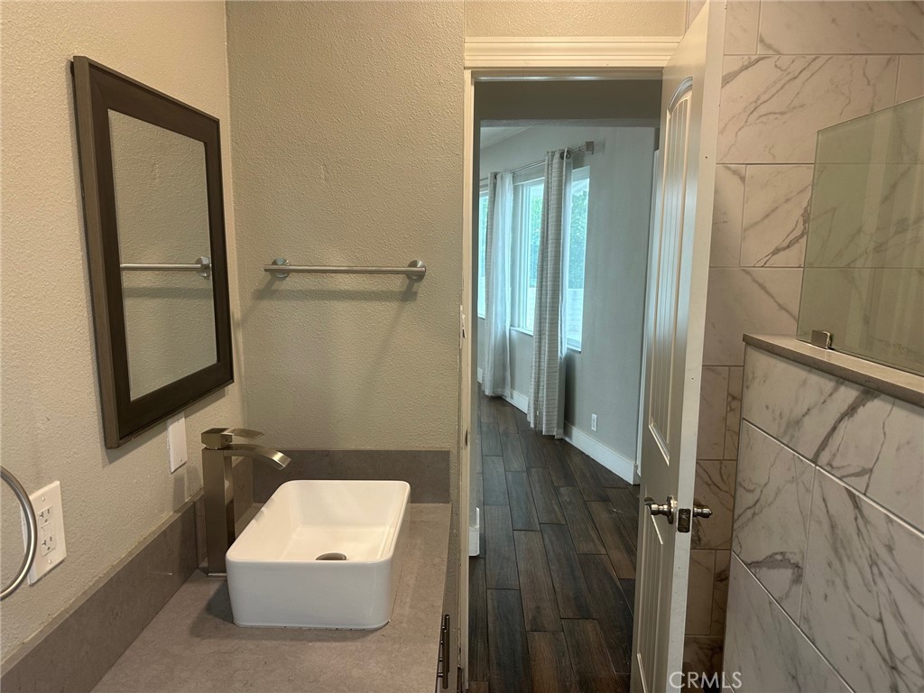 310 Santa Rita Place Banning, CA 92220 - Photo 14 of 27 view of bathroom with shower