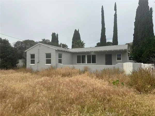 $395,000 | 310 Santa Rita Place, Banning, CA 92220