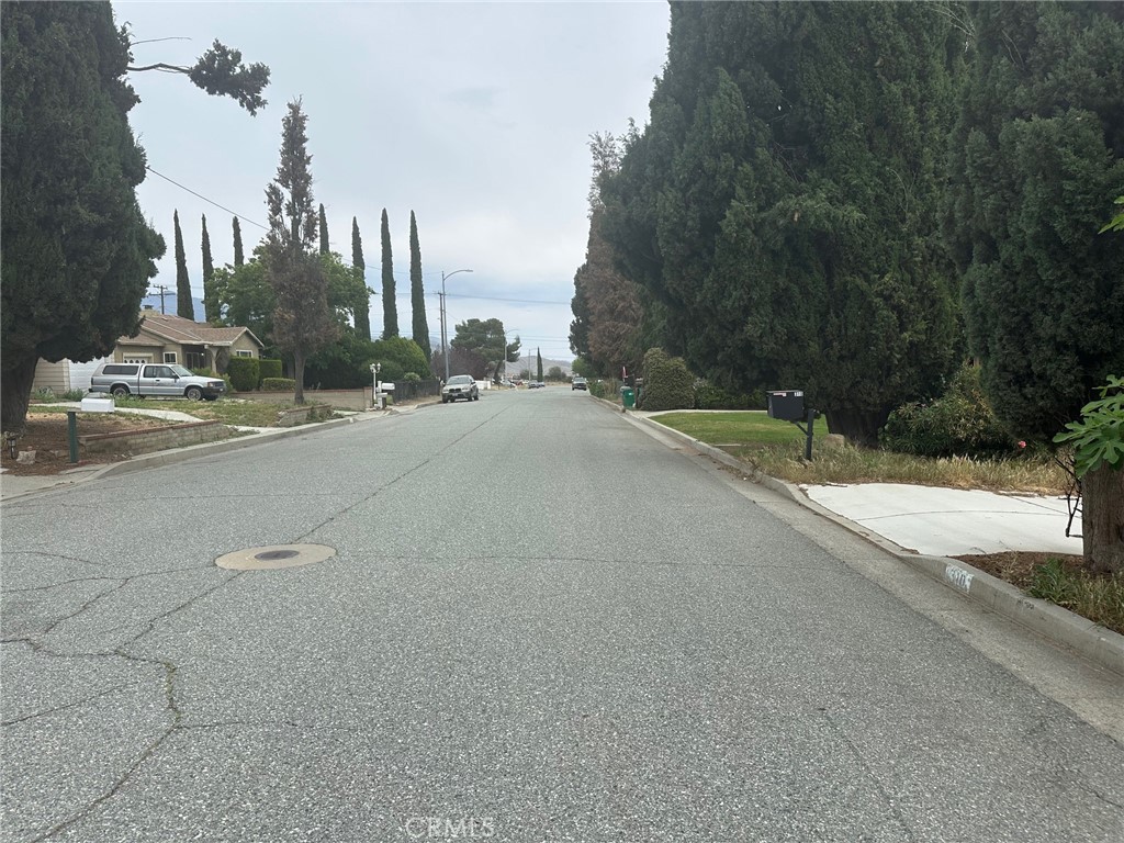 310 Santa Rita Place Banning, CA 92220 - Photo 5 of 27 a view of a city with tall buildings