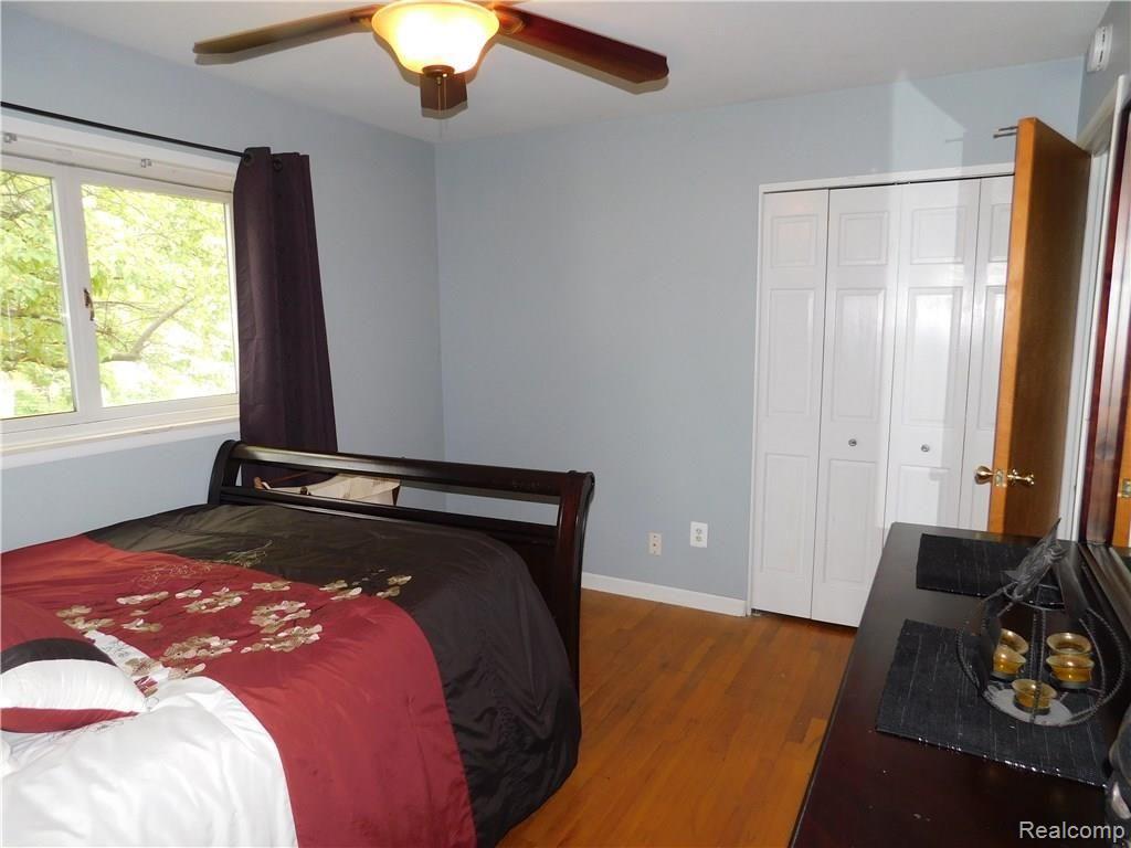 25450 Reeck Road Woodhaven, MI 48183 - Photo 17 of 39