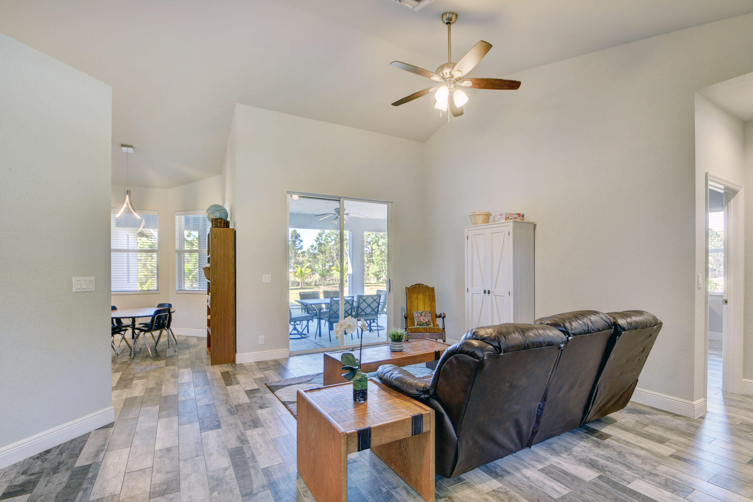 16138 93rd Road North Loxahatchee, FL 33470 - Photo 8 of 61 Living Room