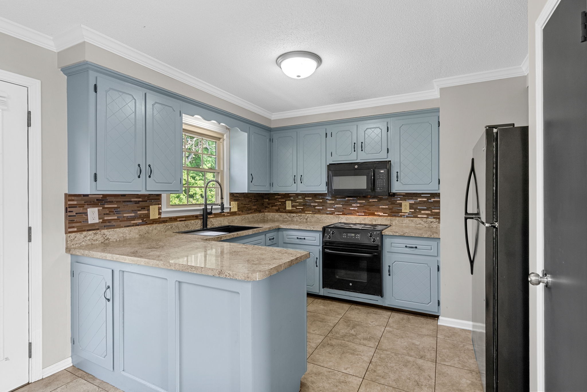 1112 Tobacco Road Clarksville, TN 37042 - Photo 11 of 40