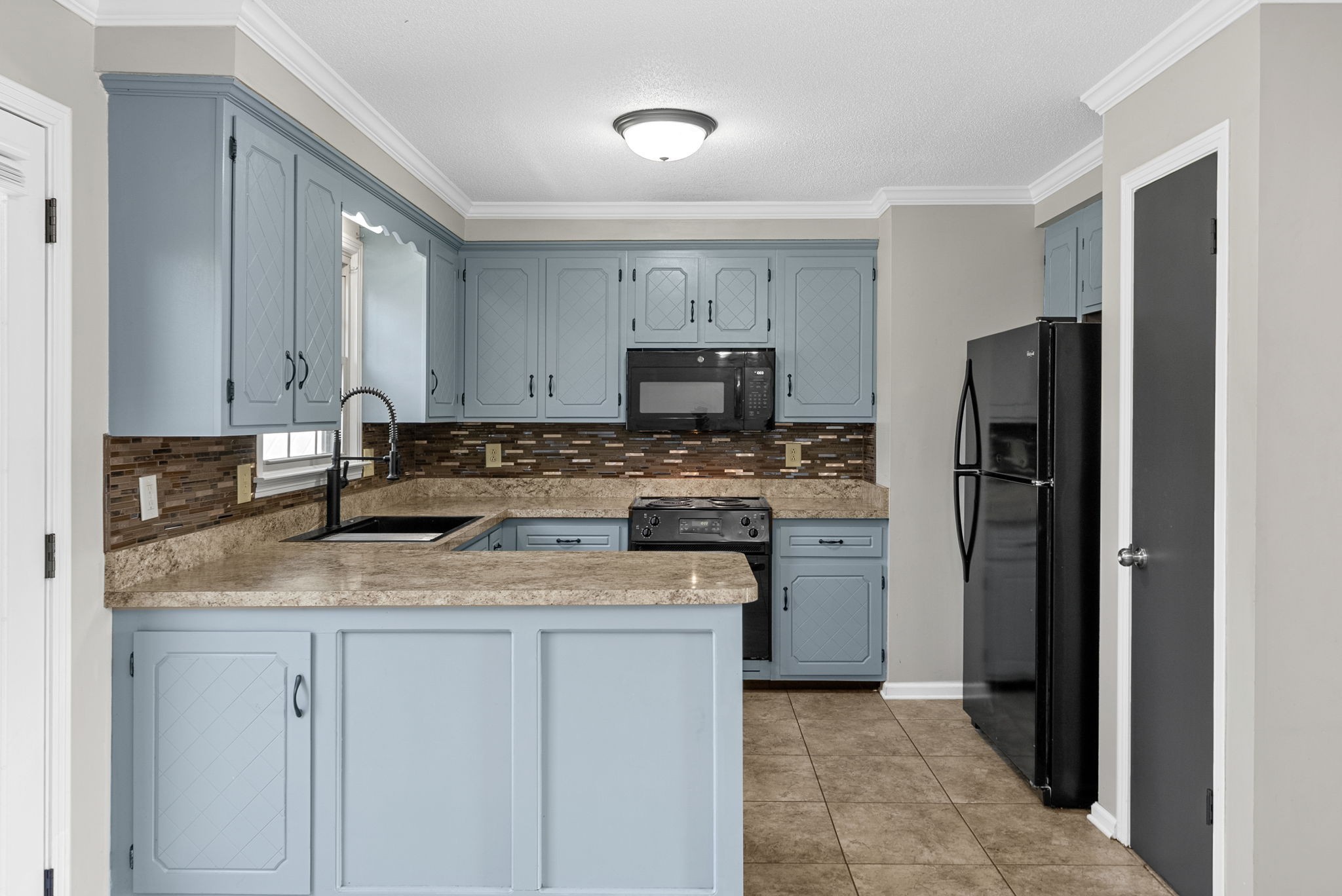 1112 Tobacco Road Clarksville, TN 37042 - Photo 12 of 40