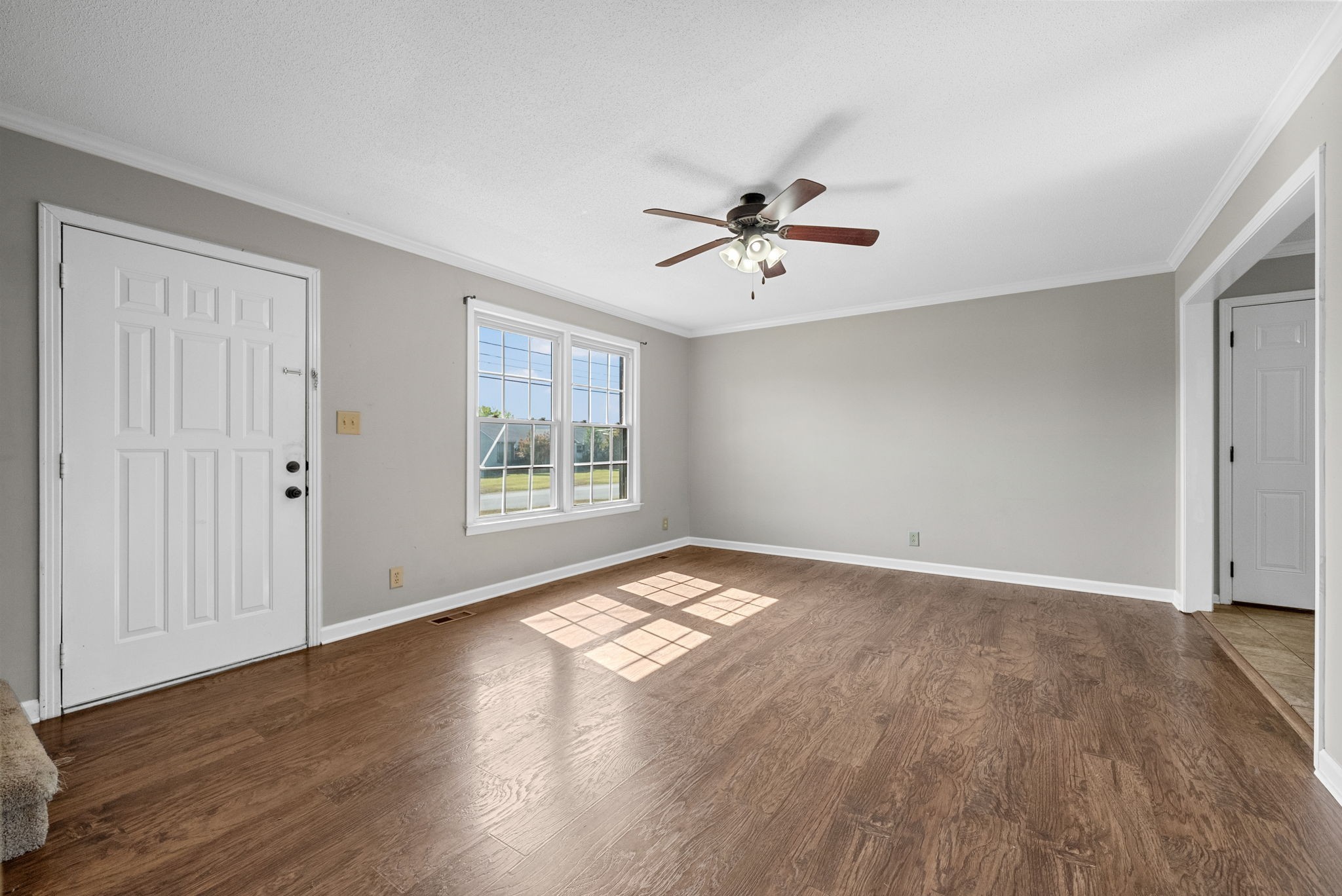 1112 Tobacco Road Clarksville, TN 37042 - Photo 4 of 40