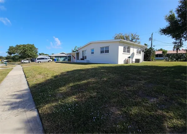 $1,800 | 745 Schumann Drive, Sebastian, FL 32958