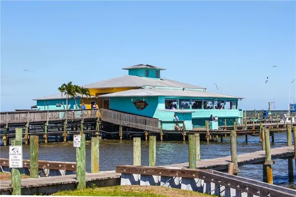 $1,800 | 745 Schumann Drive, Sebastian, FL 32958