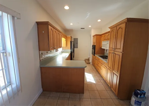 $1,800 | 745 Schumann Drive, Sebastian, FL 32958