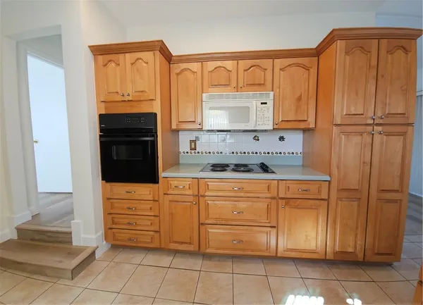 $1,800 | 745 Schumann Drive, Sebastian, FL 32958