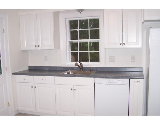 47 Tennyson Road Reading, MA 01867 - Photo 3 of 7 Gallery Image 3