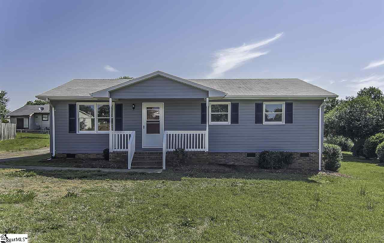 211 Ranier Drive Inman, SC 29349 - Photo 2 of 24
