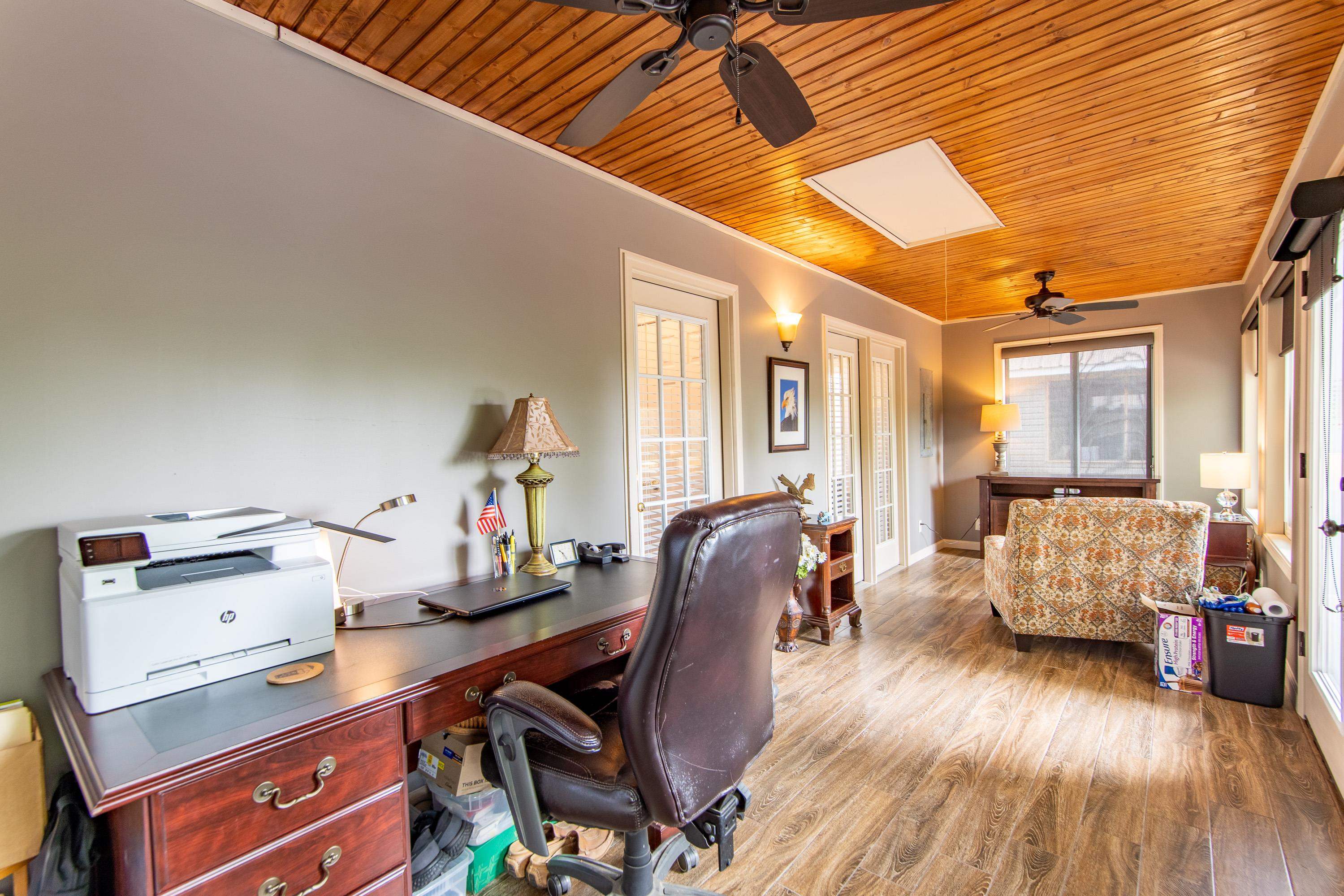 14 Cumberland Circle Iuka, MS 38852 - Photo 16 of 25 a room with furniture and wooden floor