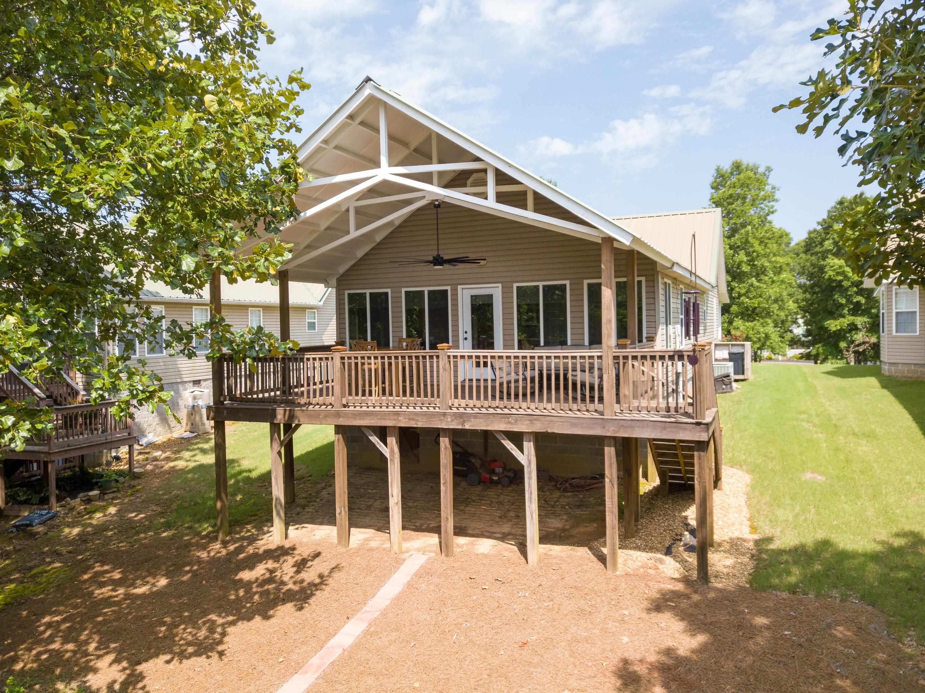 14 Cumberland Circle Iuka, MS 38852 - Photo 18 of 25 a front view of a house with a yard