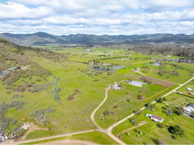 $250,000 | 10695 Kildee Avenue, White City, OR 97503