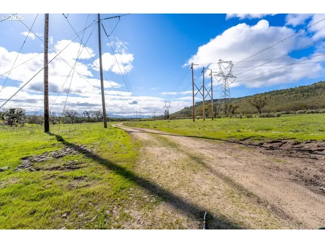 $250,000 | 10695 Kildee Avenue, White City, OR 97503