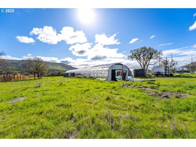 $250,000 | 10695 Kildee Avenue, White City, OR 97503